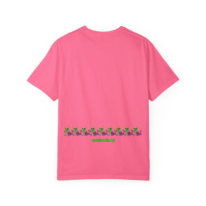 Alien-Inspired Garment-Dyed Unisex T-Shirt, Fun Graphic Tee, Casual Wear, Gift for Space Lovers, Unique Everyday T-Shirt