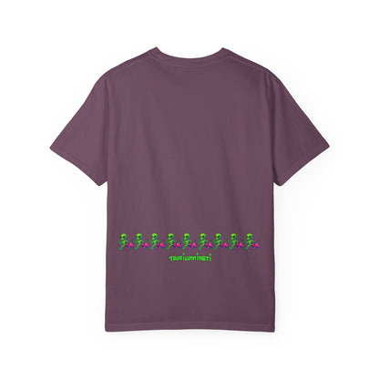 Alien-Inspired Garment-Dyed Unisex T-Shirt, Fun Graphic Tee, Casual Wear, Gift for Space Lovers, Unique Everyday T-Shirt